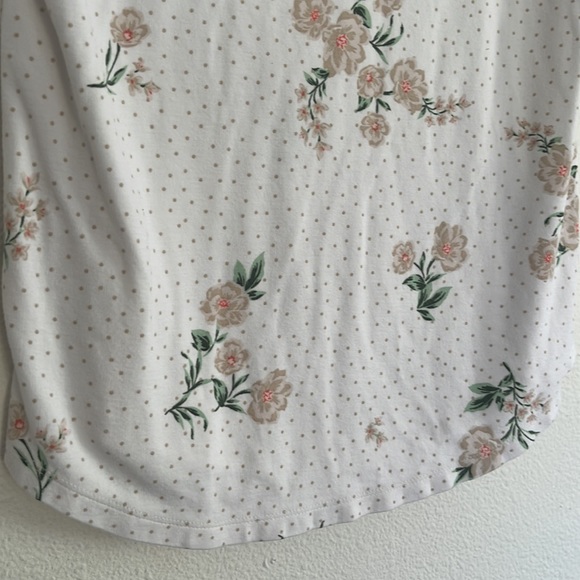 Ann Taylor dainty floral shirt XS - Picture 4 of 6